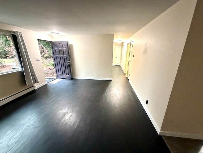 Building Photo - Peaceful Gig Harbor Home – Customizable Interior + Private Yard