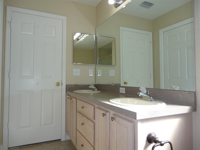 Building Photo - 6234 Chapel Pines Blvd