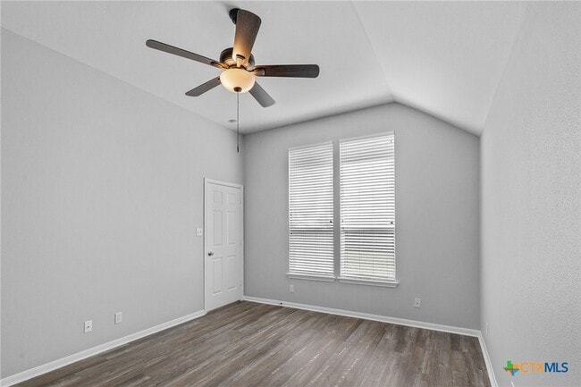 Building Photo - 111 Hackamore Ln