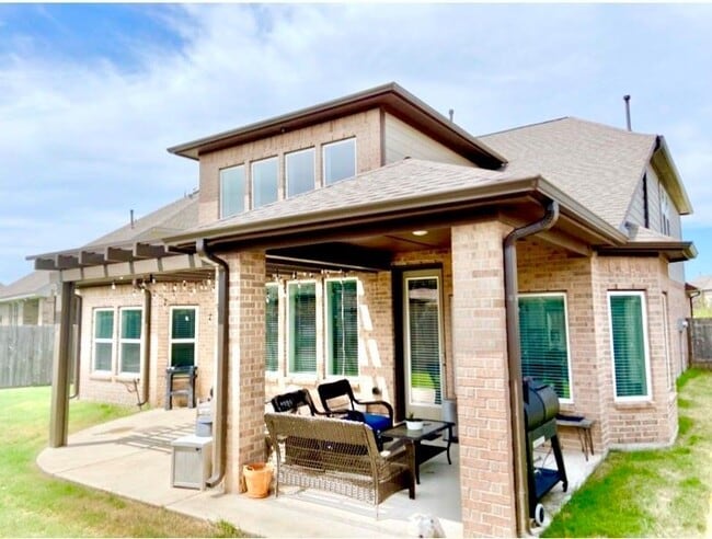 Building Photo - 4310 Maytree Ln