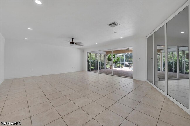 Building Photo - 656 Binnacle Dr