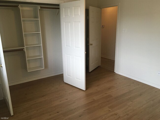 Building Photo - 3 br, 3 bath Duplex - 3612 Glenna Ct # 361...