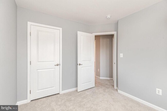 Building Photo - 4631 Alliance Way