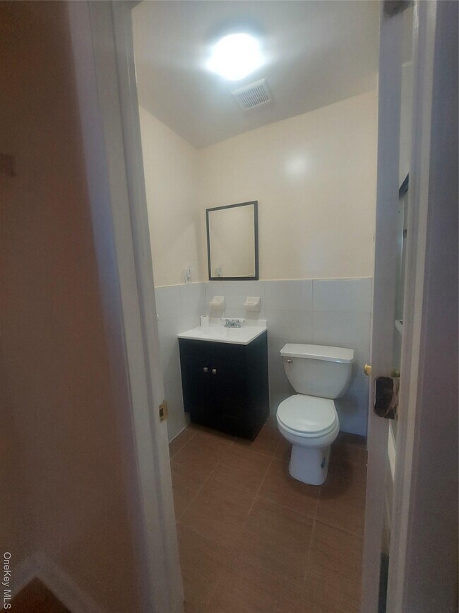 Building Photo - 1123 Schenectady Ave