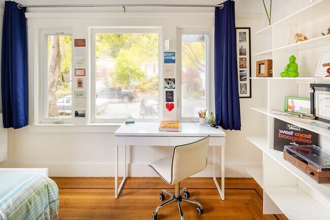 Building Photo - Welcome to Your Storybook San Rafael Retreat!
