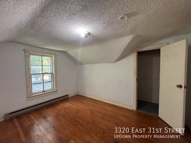Building Photo - 3320 E 31st St