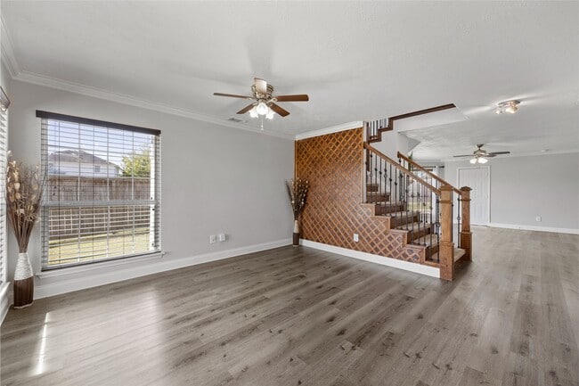 Building Photo - 14942 Gray Ridge Dr