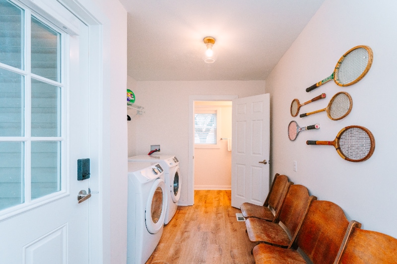 Building Photo - 5 Cemetery St