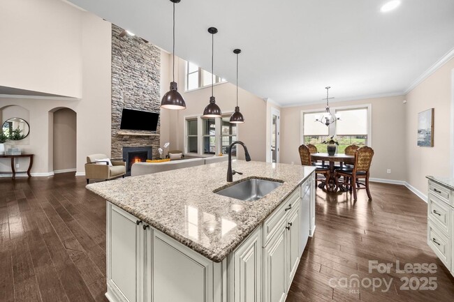 Building Photo - 1190 Arges River Dr
