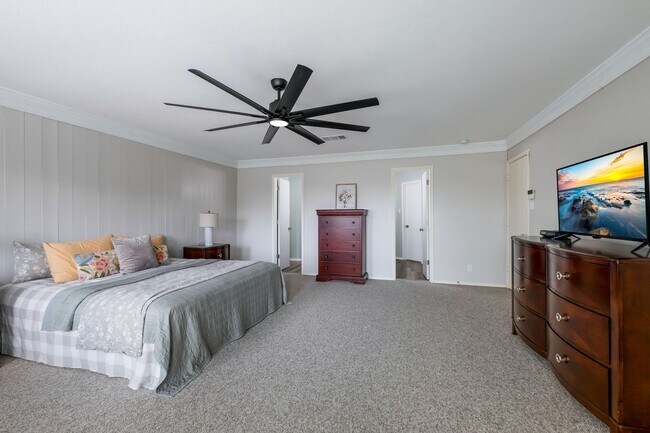 Building Photo - Patio Living with Basketball Court