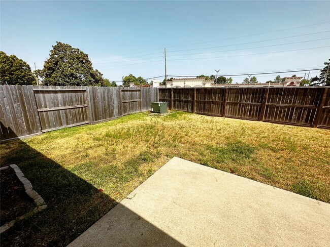 Building Photo - 10210 Canyon Rose Ln