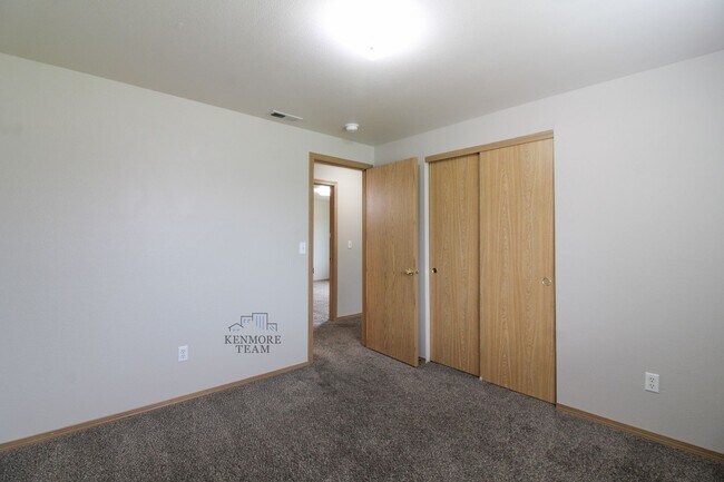 Building Photo - 3 Bedroom, 2 Bath Home in Pasco