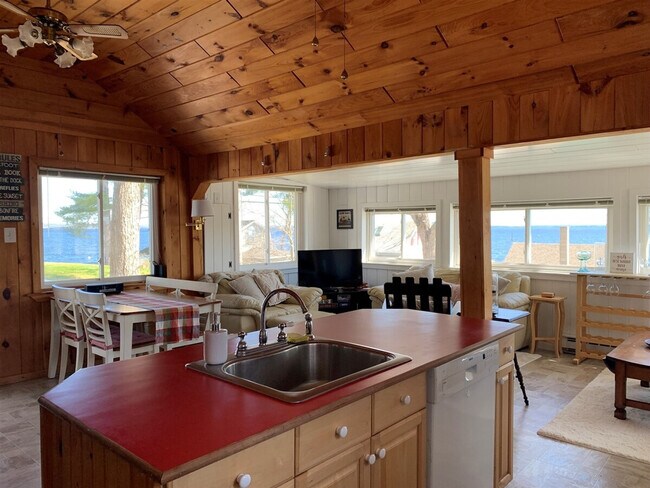 Building Photo - 46 Wards Cove Rd