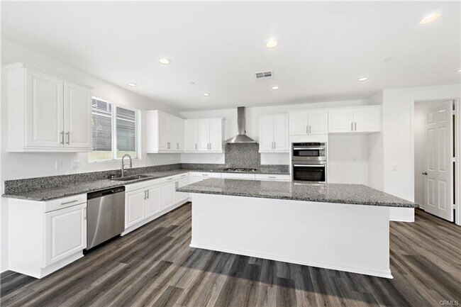 Building Photo - 2022 Built 4 bedroom WILDOMAR home for LEASE!