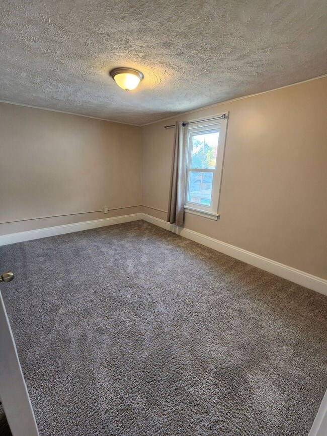 Building Photo - 97 E Emerling Ave