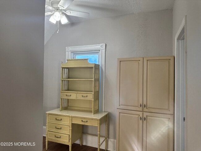 Building Photo - 340 Myrtle Ave