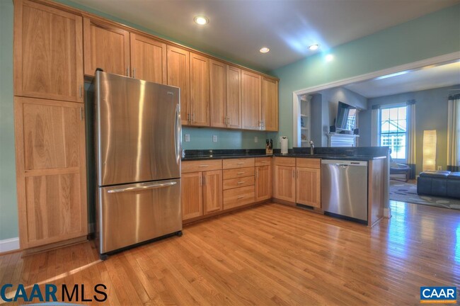 Building Photo - 164 Brookwood Dr