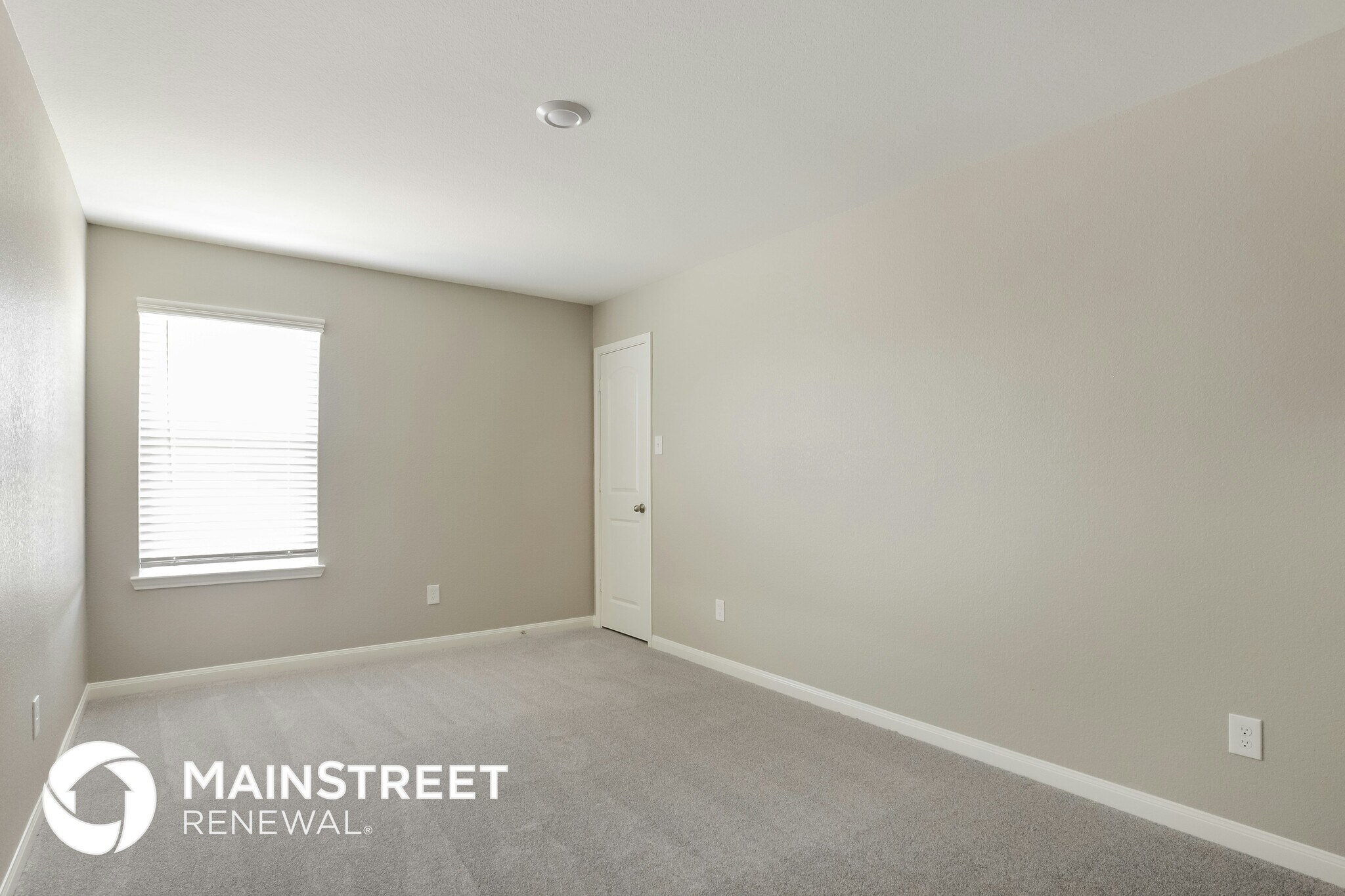 Building Photo - 25237 Dickens Dr