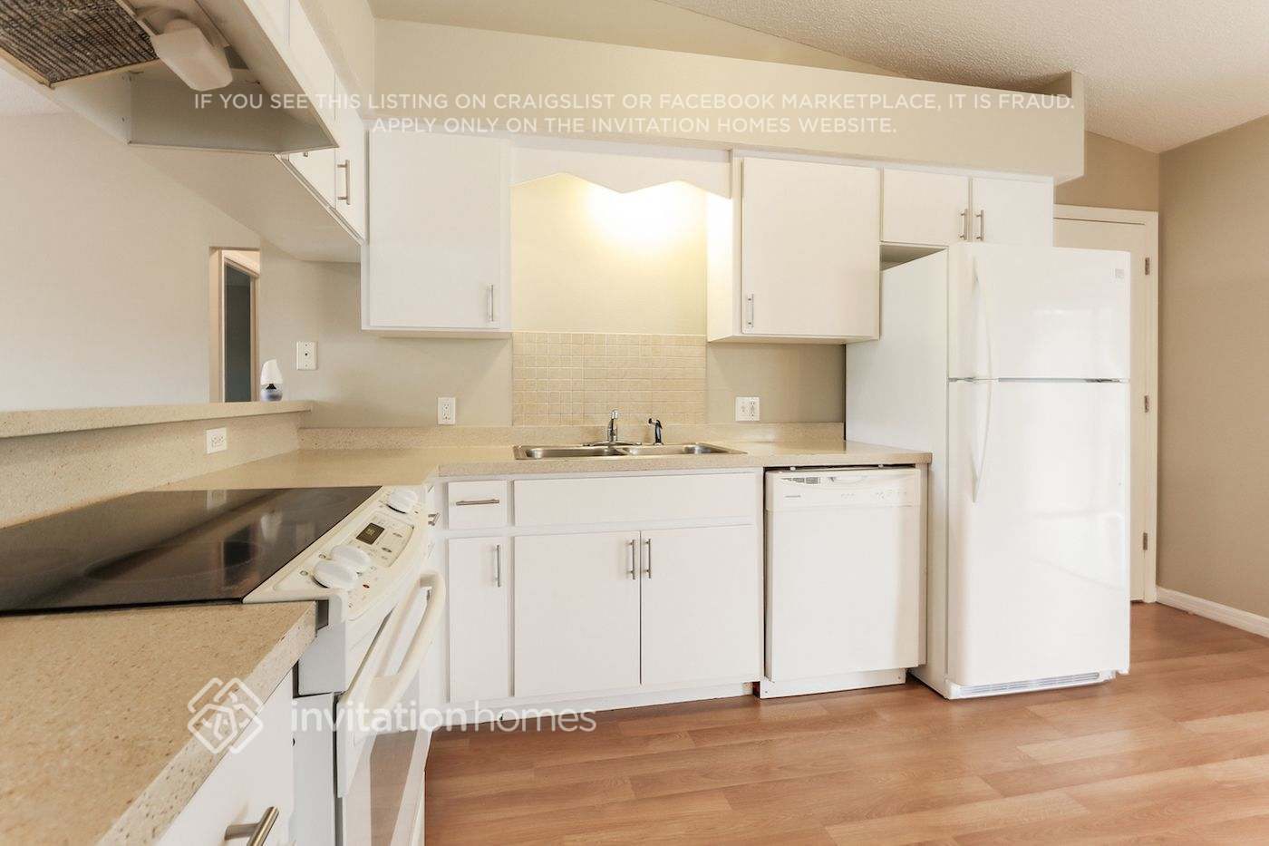 Building Photo - 3834 S Chamberlain Blvd