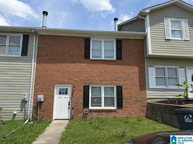 Primary Photo - 229 Laurel Cir