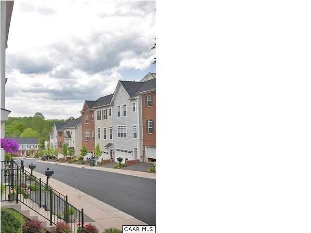 Building Photo - 166 Brookwood Dr