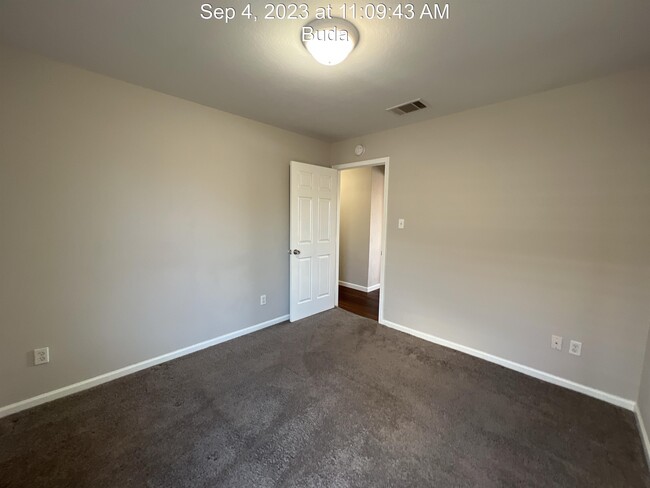 Building Photo - 176 Pebble Creek Ln