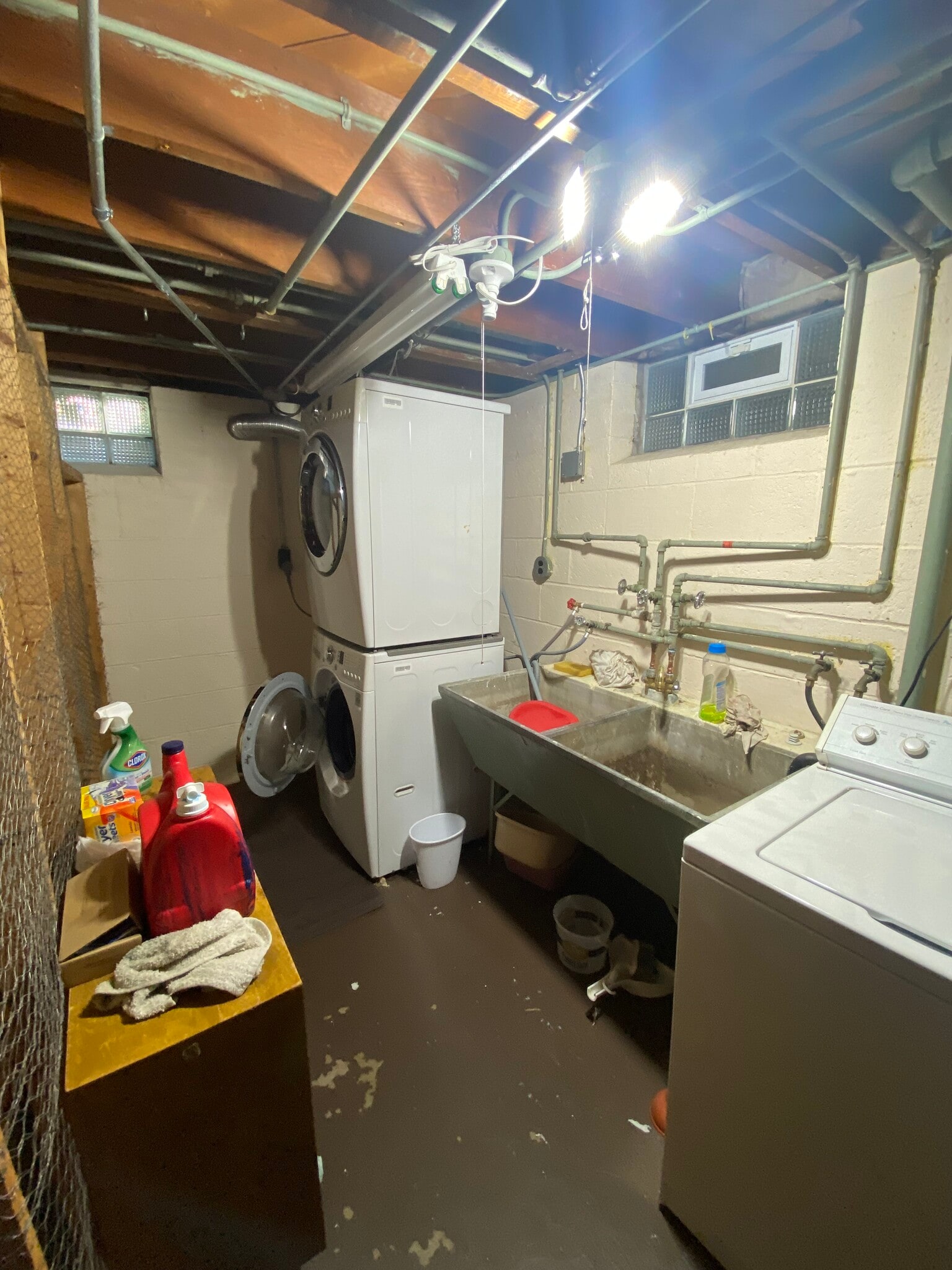 Building Photo - 3353 S 71st St