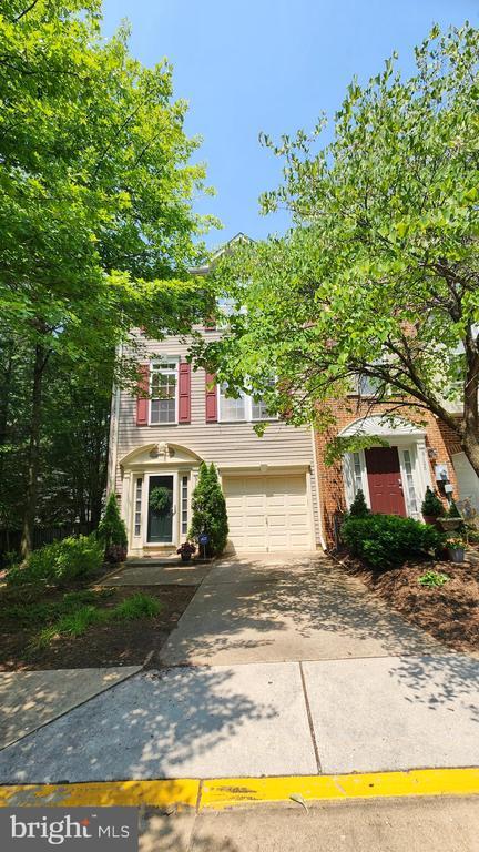 Building Photo - 9128 Aventon Ct