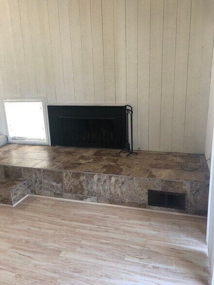 Building Photo - 31611 Via Conejo