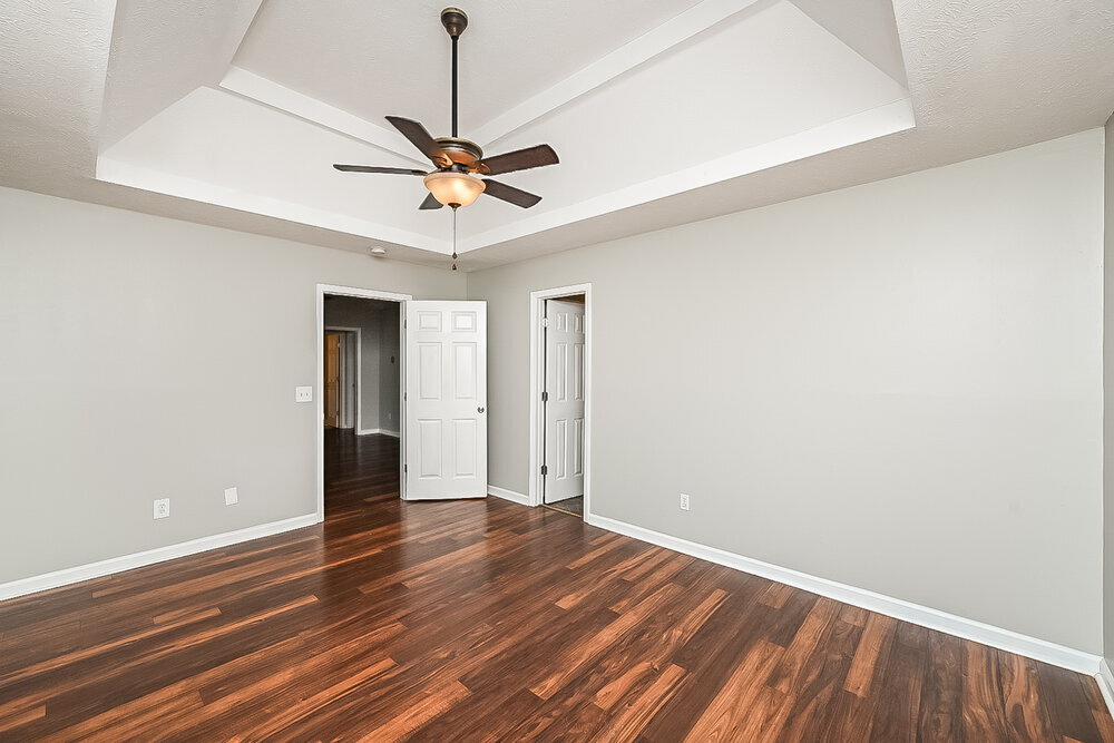 Building Photo - 715 Whispering Breeze