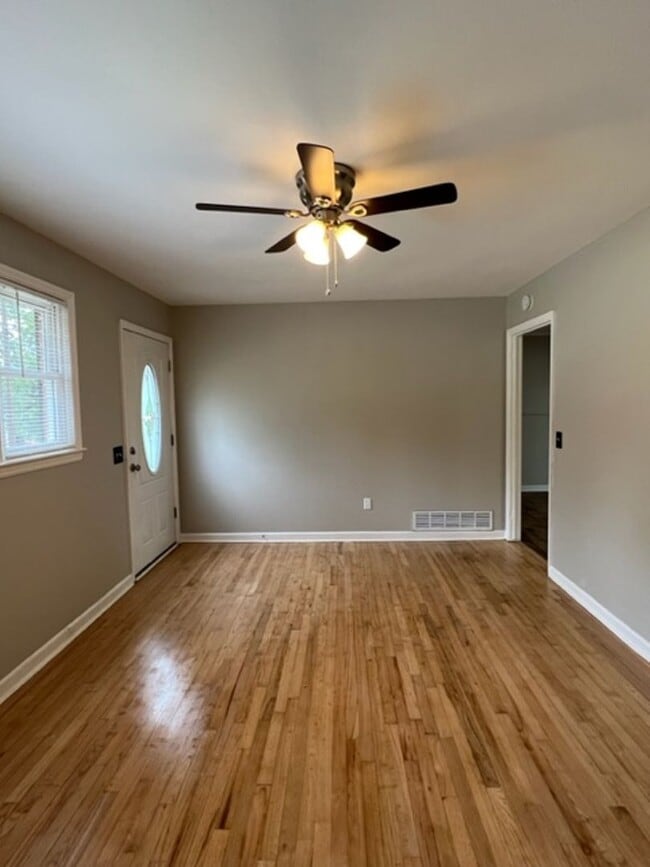 Building Photo - Fantastic Brick Ranch Home that has been refurbished - Open Floorplan with 3 bedrooms & 1.5 baths...