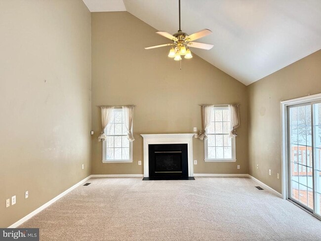 Building Photo - 31 Willowmere Ct