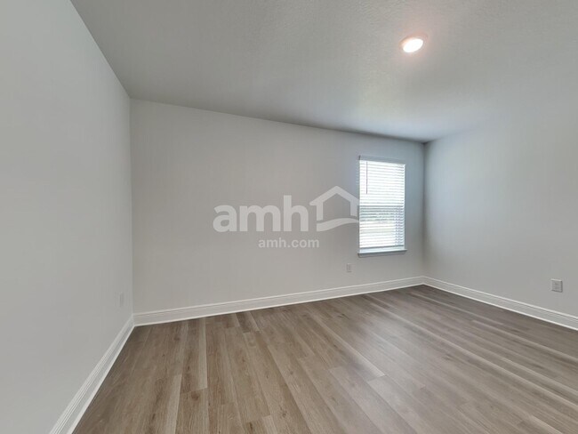 Building Photo - 6443 Atlantic Bch Ave