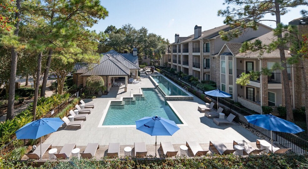 Town Center Crossing 2727 Bens Branch Dr Kingwood TX 77339