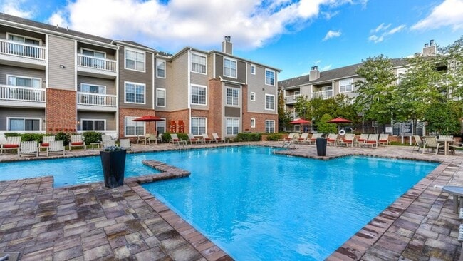 Building Photo - 330 N Humphreys Blvd