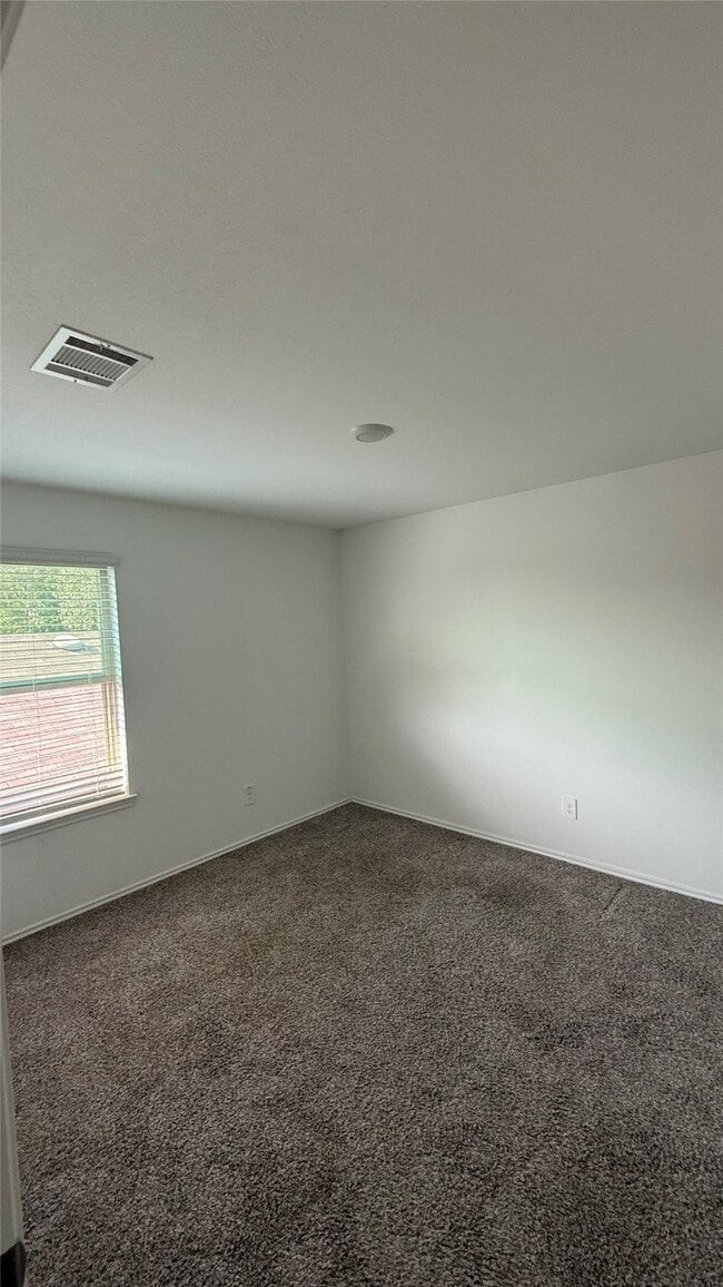 Building Photo - 16957 Rich Pines Dr