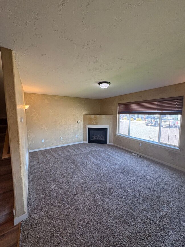 Building Photo - Single Family Home in a Great Location!