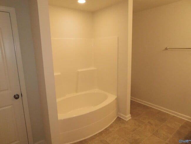 Building Photo - 136 Winstead Cir