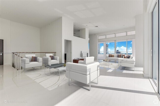 Building Photo - 1080 Brickell Ave