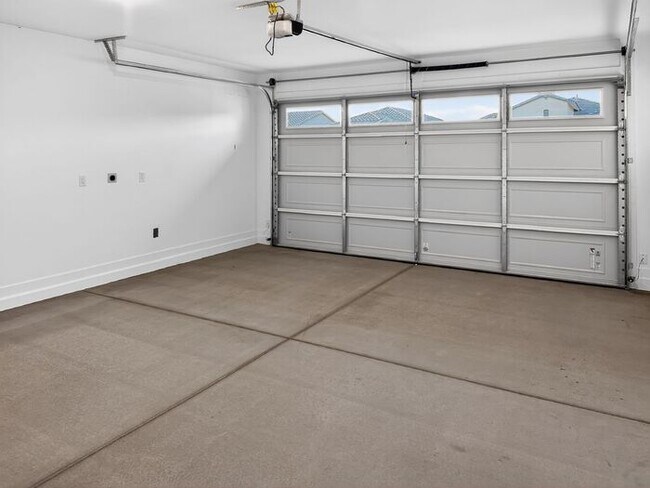Building Photo - New Home at Wester Gardens! 4 Bedroom 3 Bathrooms!