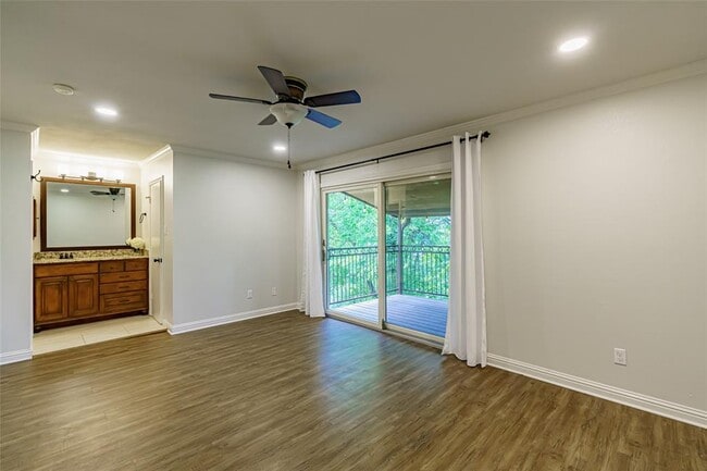 Building Photo - 8810 Mountain Path Cir