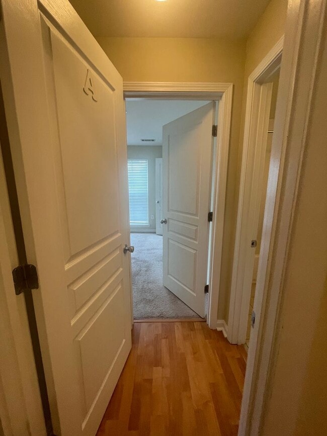 Building Photo - 17-1727 BBCH