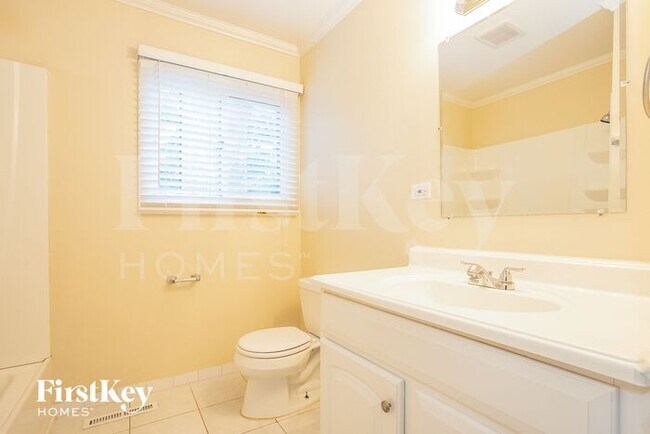 Building Photo - 148 Berkshire Dr