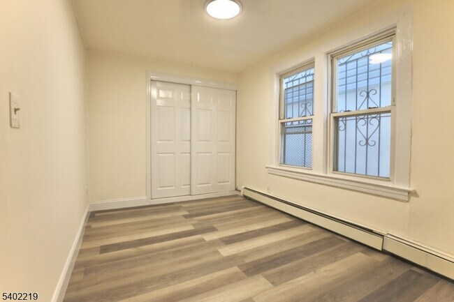 Building Photo - 859 Lafayette St