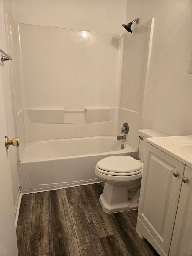 Building Photo - 3 BR/1.5 BA - Kansas City, KS