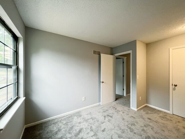 Building Photo - SEE IT NOW: Charming and Well-Maintained H...