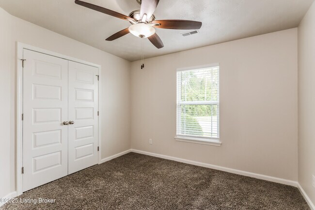 Building Photo - 6106 Larkgrove Dr