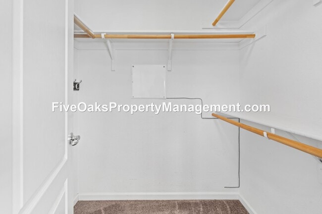 Building Photo - 101 Matisse Ln