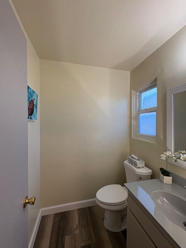 Building Photo - 2706 Voorhees Ave