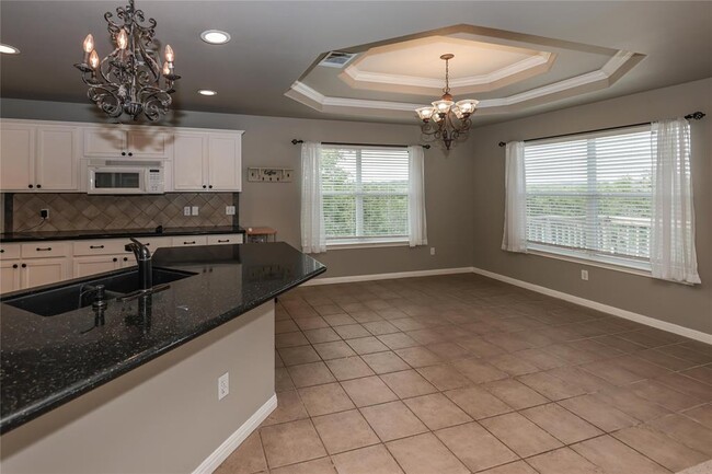 Building Photo - 8 Rosewood Cir